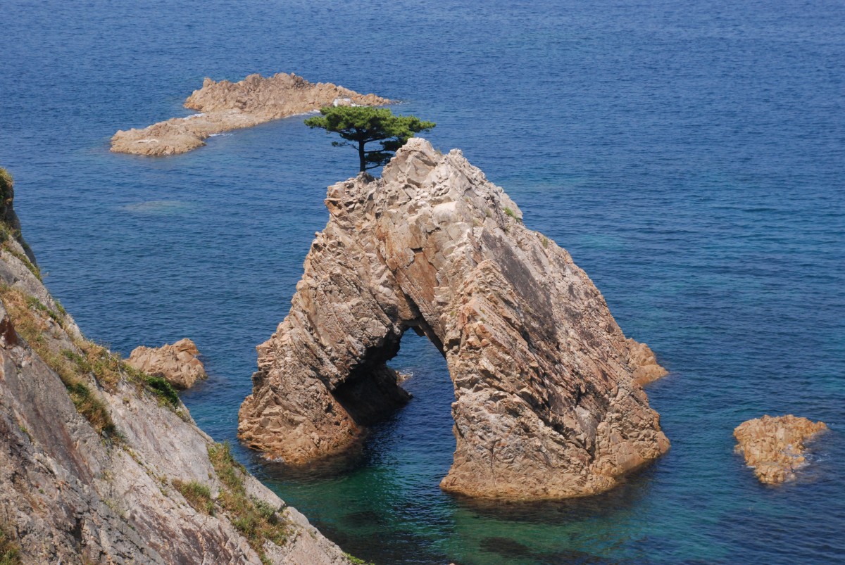 Uradome Beach (San’in Kaigan Geopark)