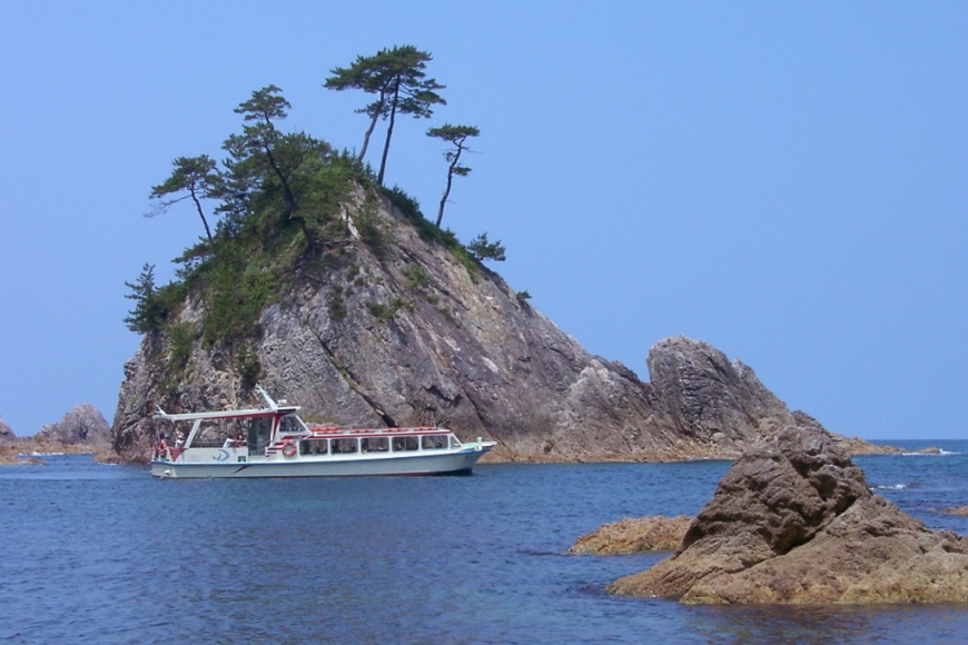 Uradome Coast Sightseeing Cruise