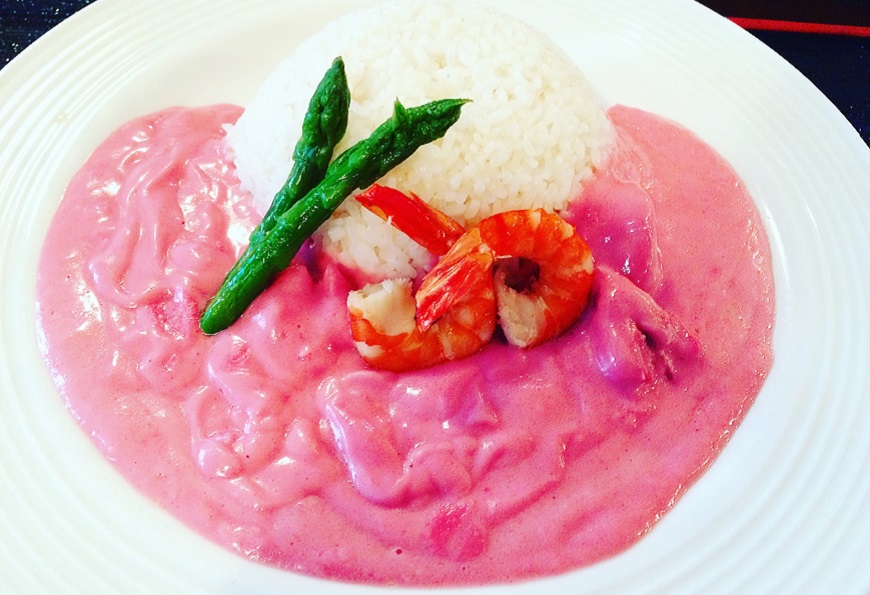 Lunch (Pink Curry at Oenokian)